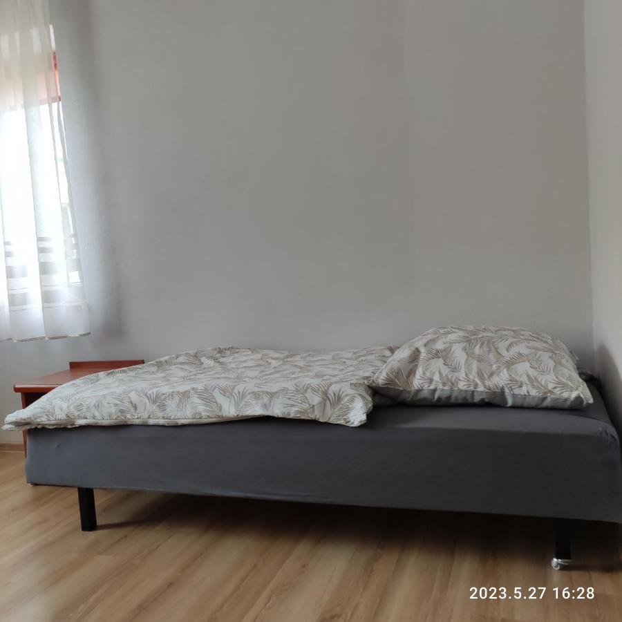 Apartament Pod Lipa Клодзько Екстер'єр фото